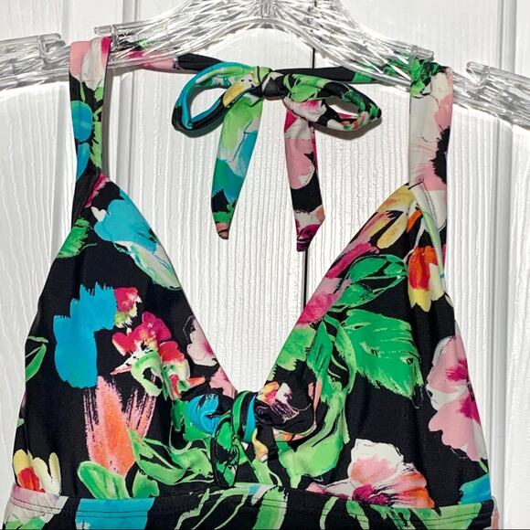 Catalina Swimsuit Floral Garden Multicolor Halter One Piece Swimsuit Medium - Picture 7 of 13